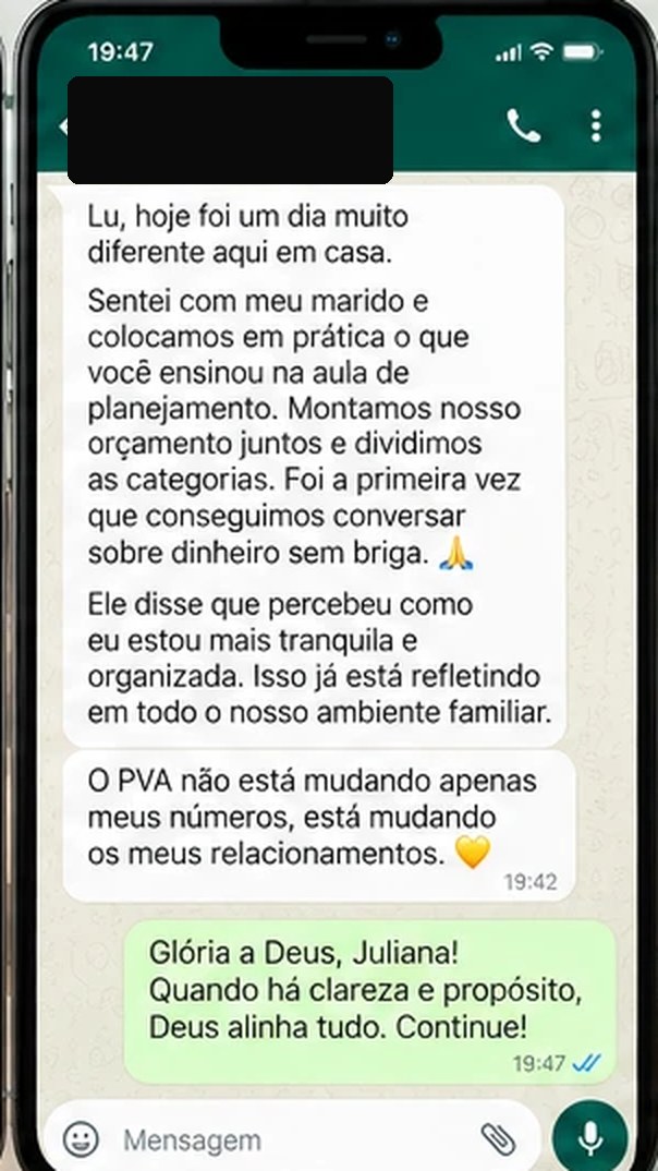Print de conversa: uma aluna conta que montou o orçamento junto com o marido e que conseguiram conversar sobre dinheiro sem brigar pela primeira vez.